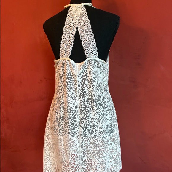 Linea Donatella NWT Women’s All Lace Off White Negligee, Size M - Picture 3 of 8